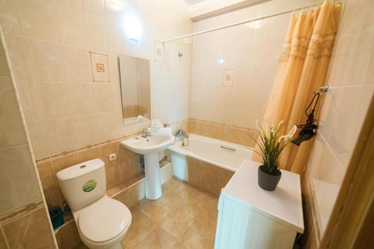 Appartement Manica Mega Towers à Almaty Extérieur photo