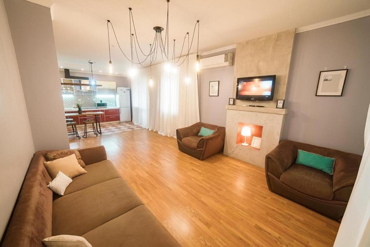 Appartement Manica Mega Towers à Almaty Extérieur photo
