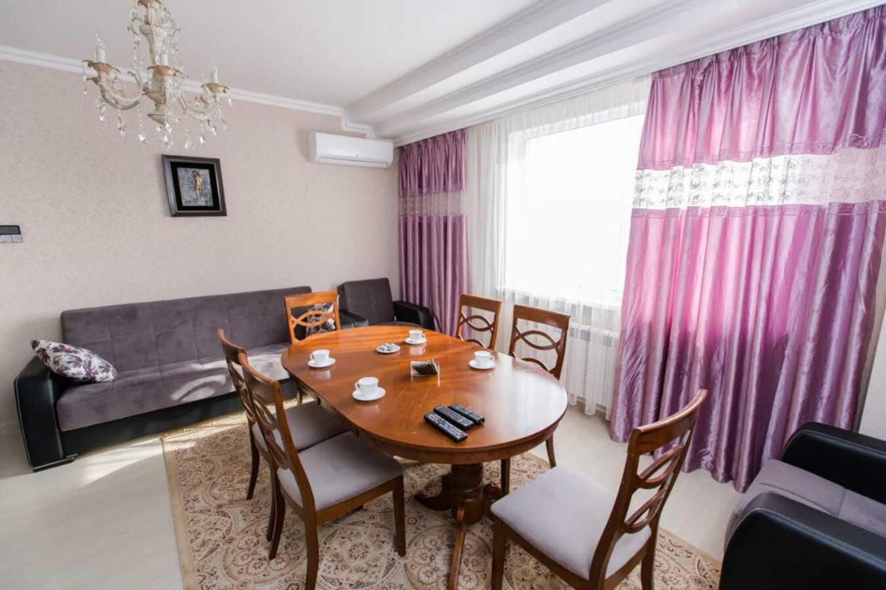 Appartement Manica Mega Towers à Almaty Extérieur photo