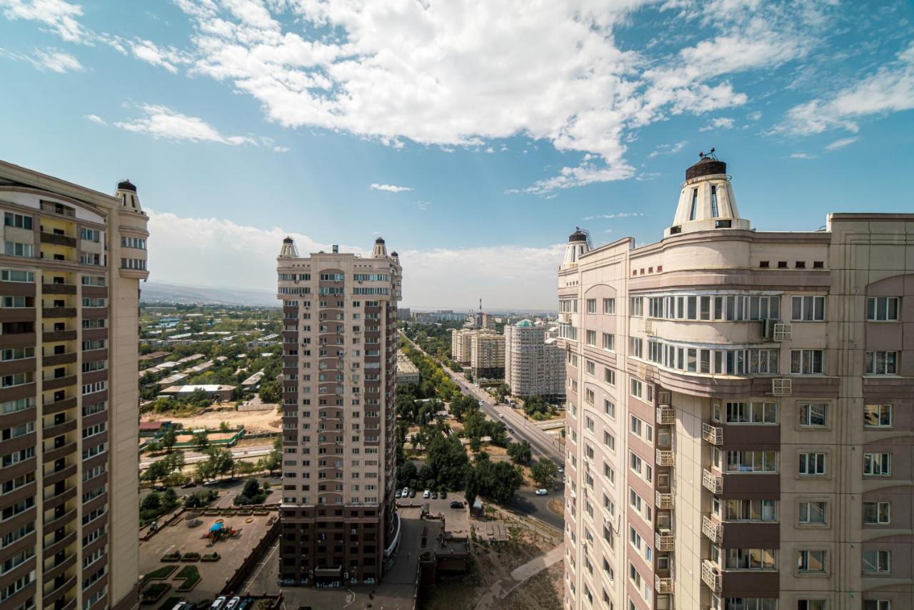 Appartement Manica Mega Towers à Almaty Extérieur photo