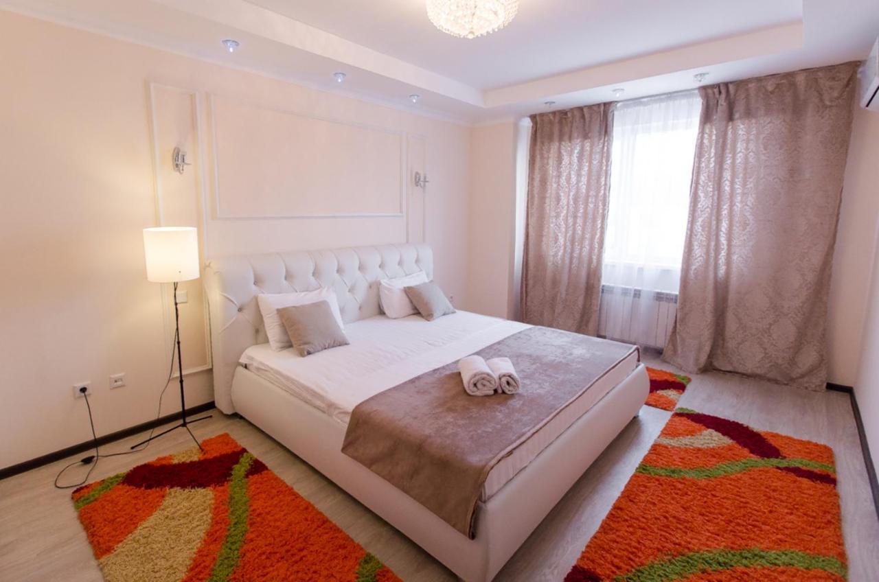 Appartement Manica Mega Towers à Almaty Extérieur photo